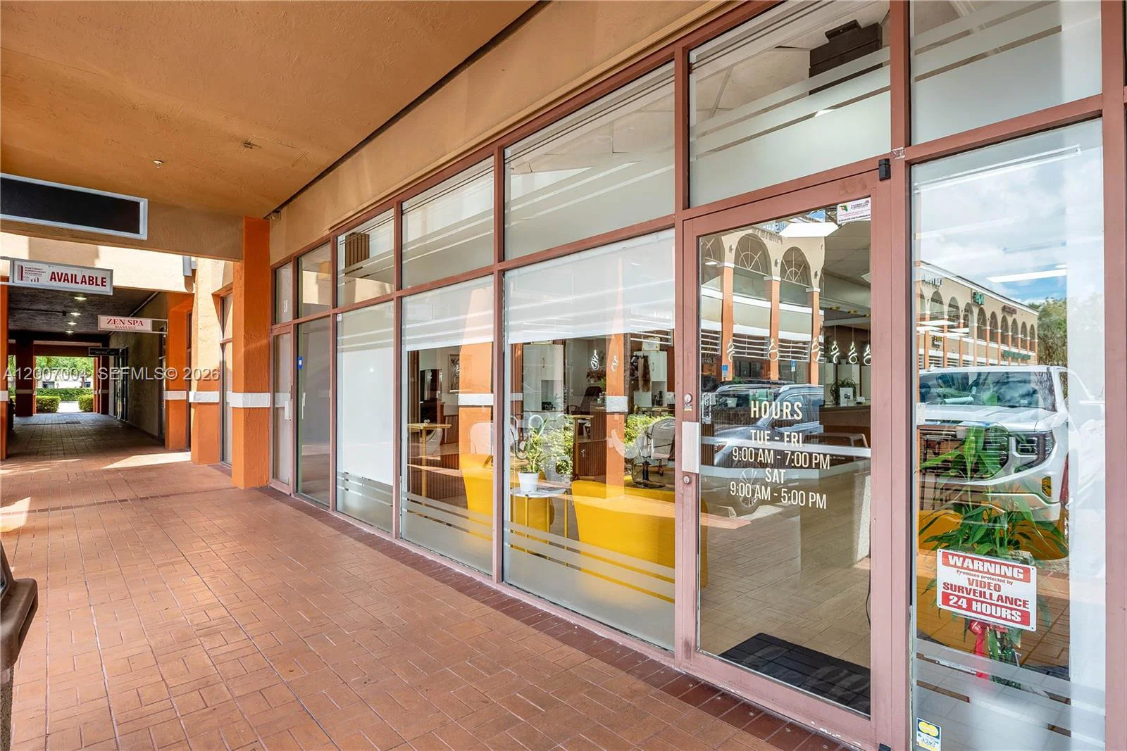 Luxury Salon Assets with High End Finishes and Custom Fixtures