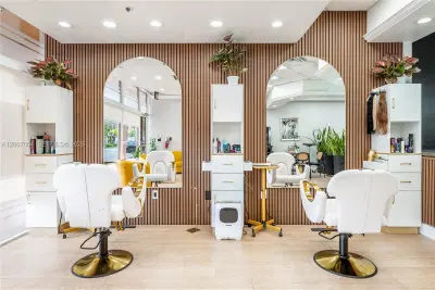 Luxury Salon Assets with High End Finishes and Custom Fixtures
