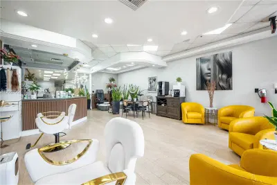 Luxury Salon Assets with High End Finishes and Custom Fixtures