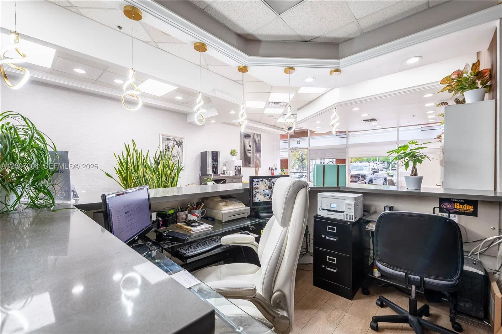 Luxury Salon Assets with High End Finishes and Custom Fixtures