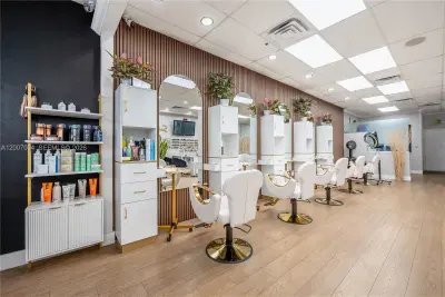 Luxury Salon Assets with High End Finishes and Custom Fixtures