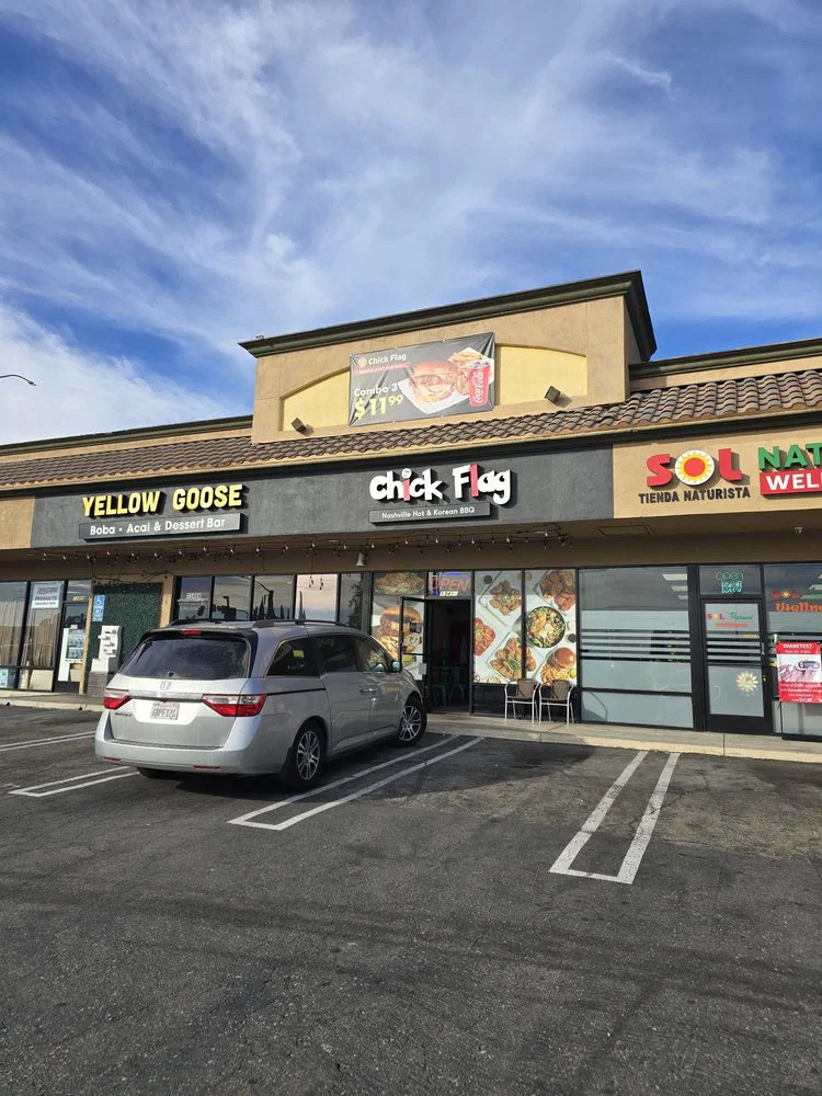 Profitable chicken restaurant with simple operations, low food costs, and open-ended training — available for immediate sale.
