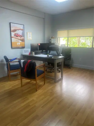 Established Insurance Agency with a Loyal Client Base