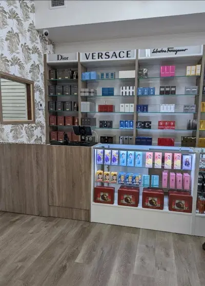 Complete Cosmetics Store Assets with Prime Display Cases