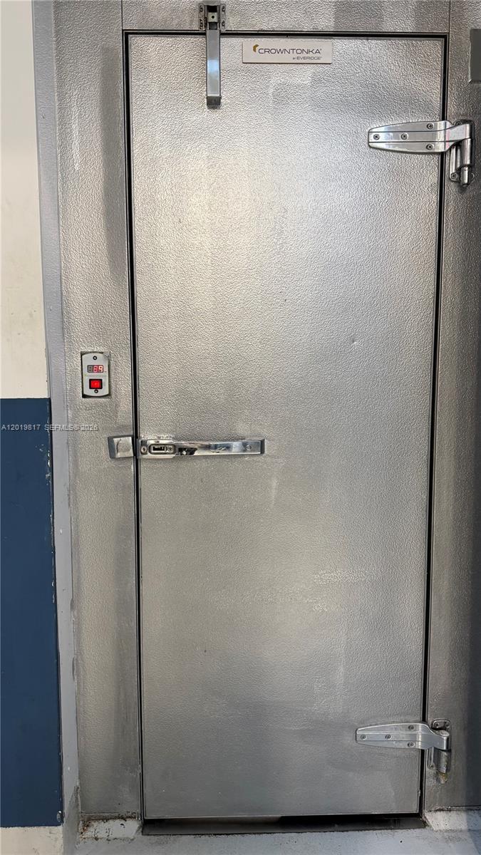 Complete Dark Kitchen Equipment Package with Established Customer Base