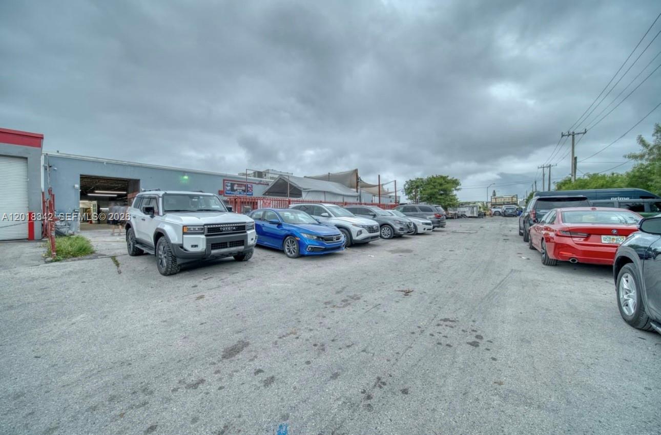 Turnkey Auto Body Shop with Established Dealership Contracts