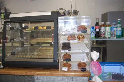 Prime Cafe and Restaurant with Low Rent in High Traffic Location