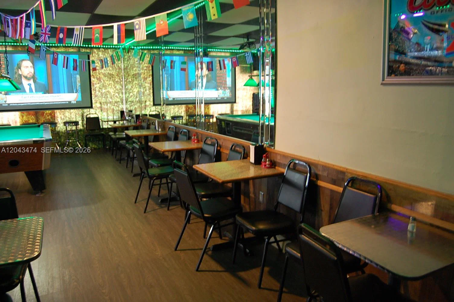 Established Restaurant Entertainment Venue with Full Kitchen