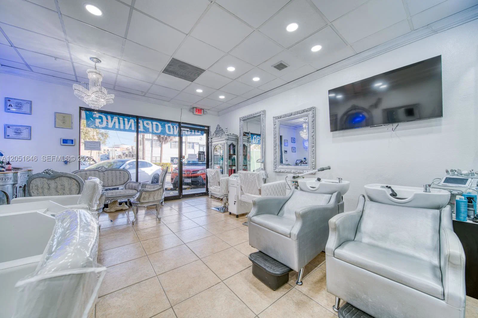 Complete Beauty Salon Assets with Prime Location Lease