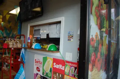 Niche Honduran Grocery and Prepared Food Business with Loyal Clientele