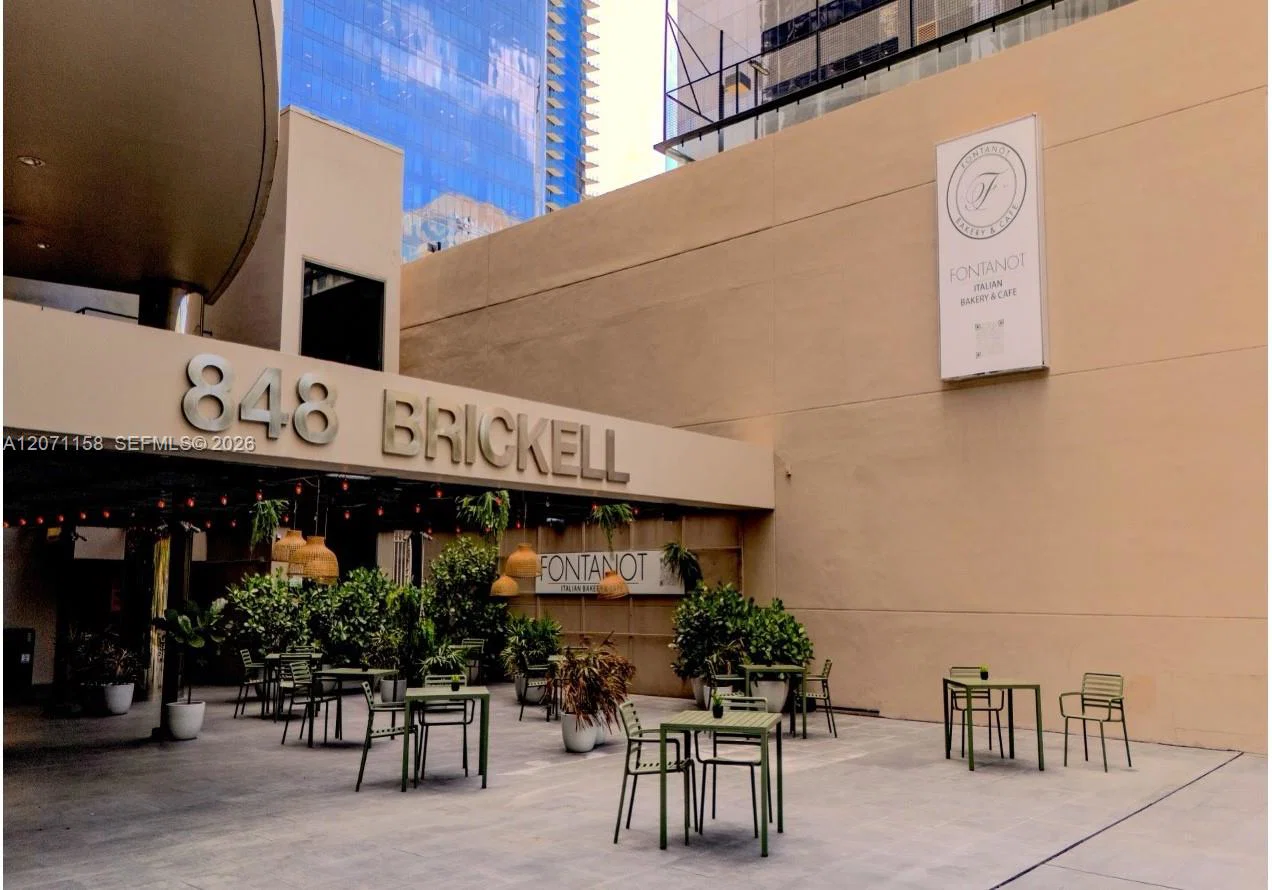 Premier Multi Location Artisan Bakery  Caf Brand with Central Production
