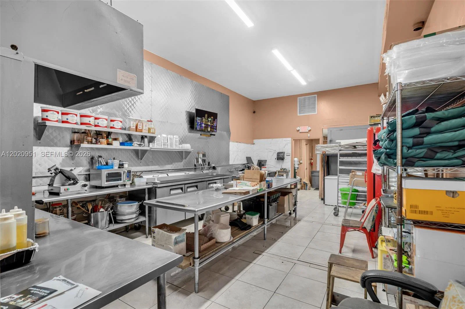 Complete Pizzeria Equipment Package with Commercial Grade Fixtures
