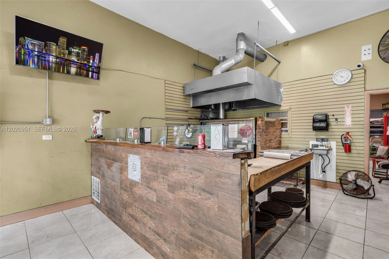 Complete Pizzeria Equipment Package with Commercial Grade Fixtures