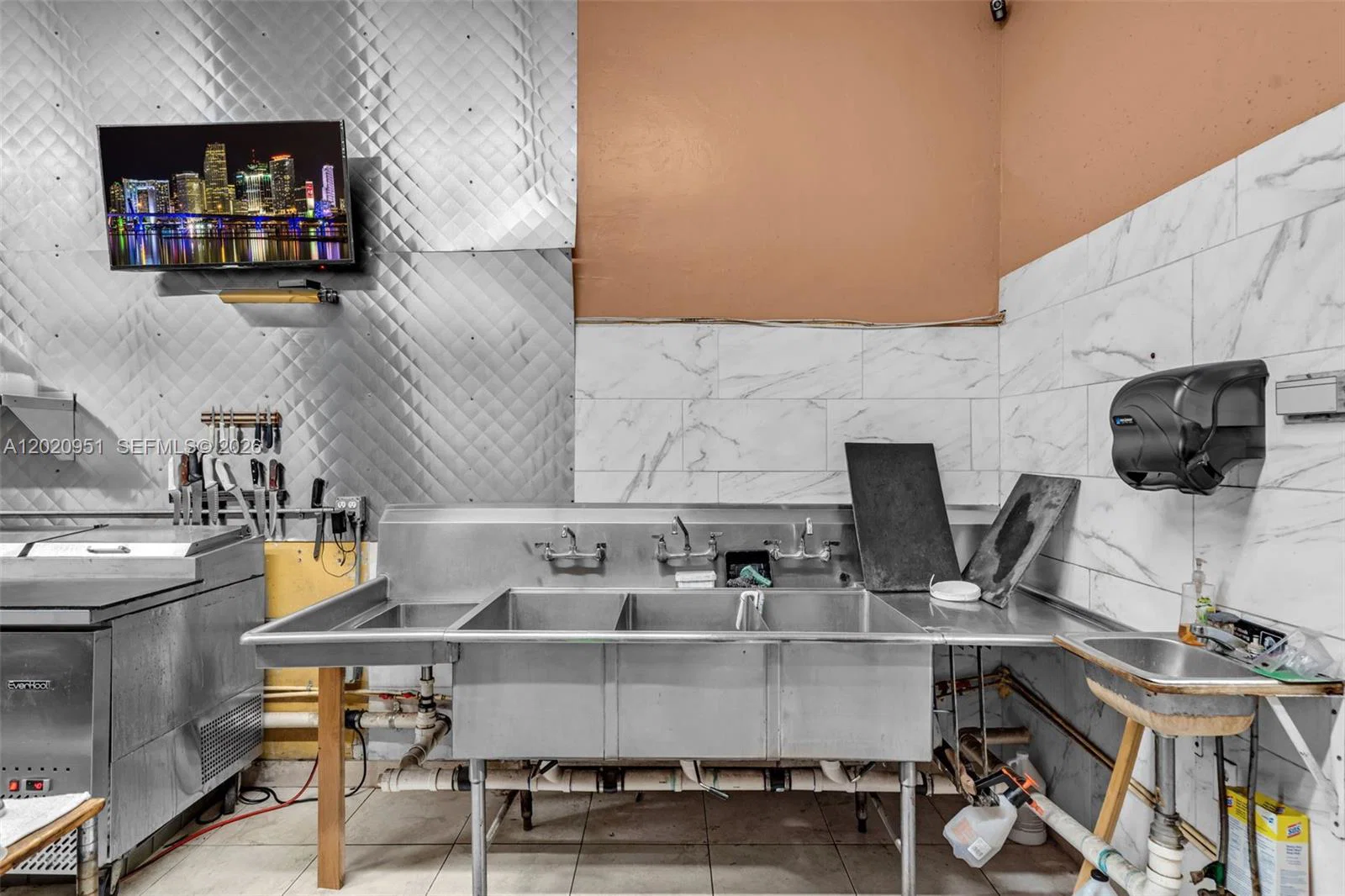 Complete Pizzeria Equipment Package with Commercial Grade Fixtures