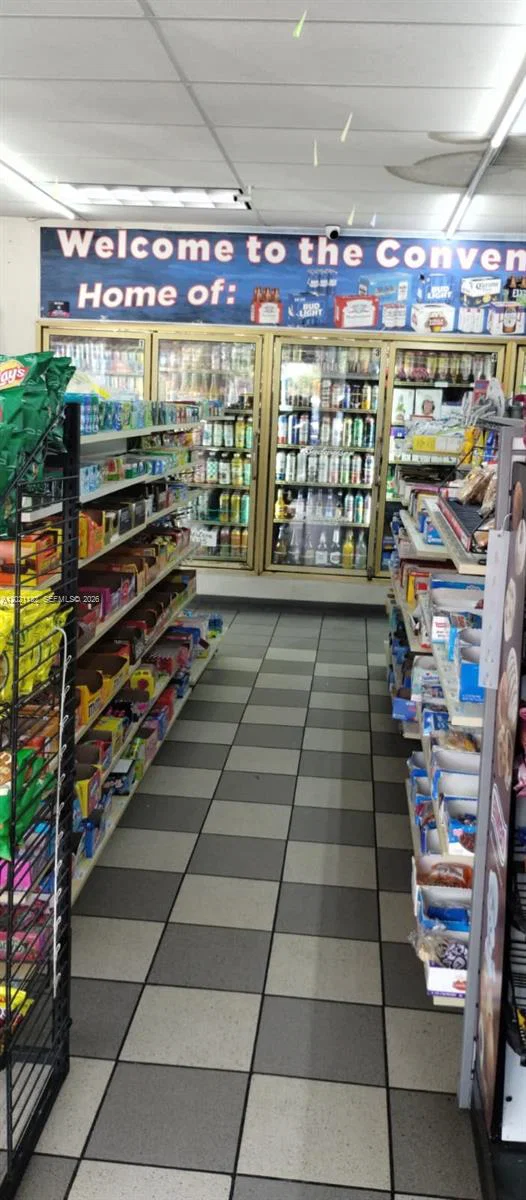 Complete Vape Shop and Convenience Store Assets