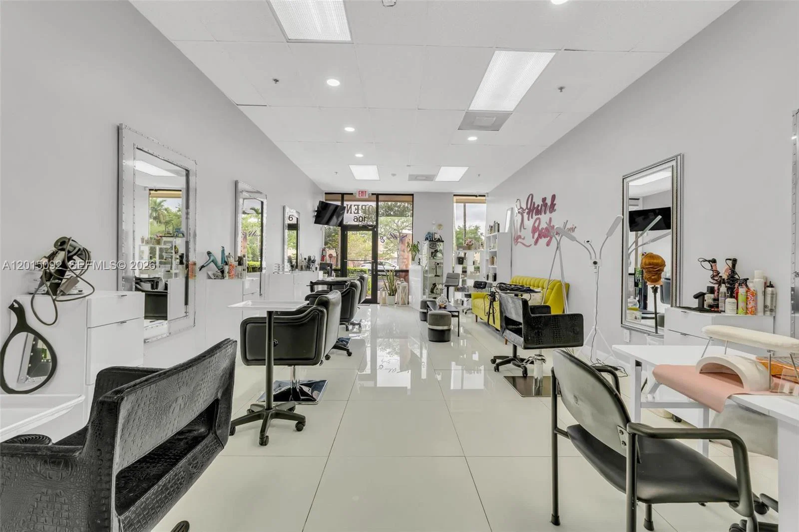 Established Beauty Salon with Loyal Clientele