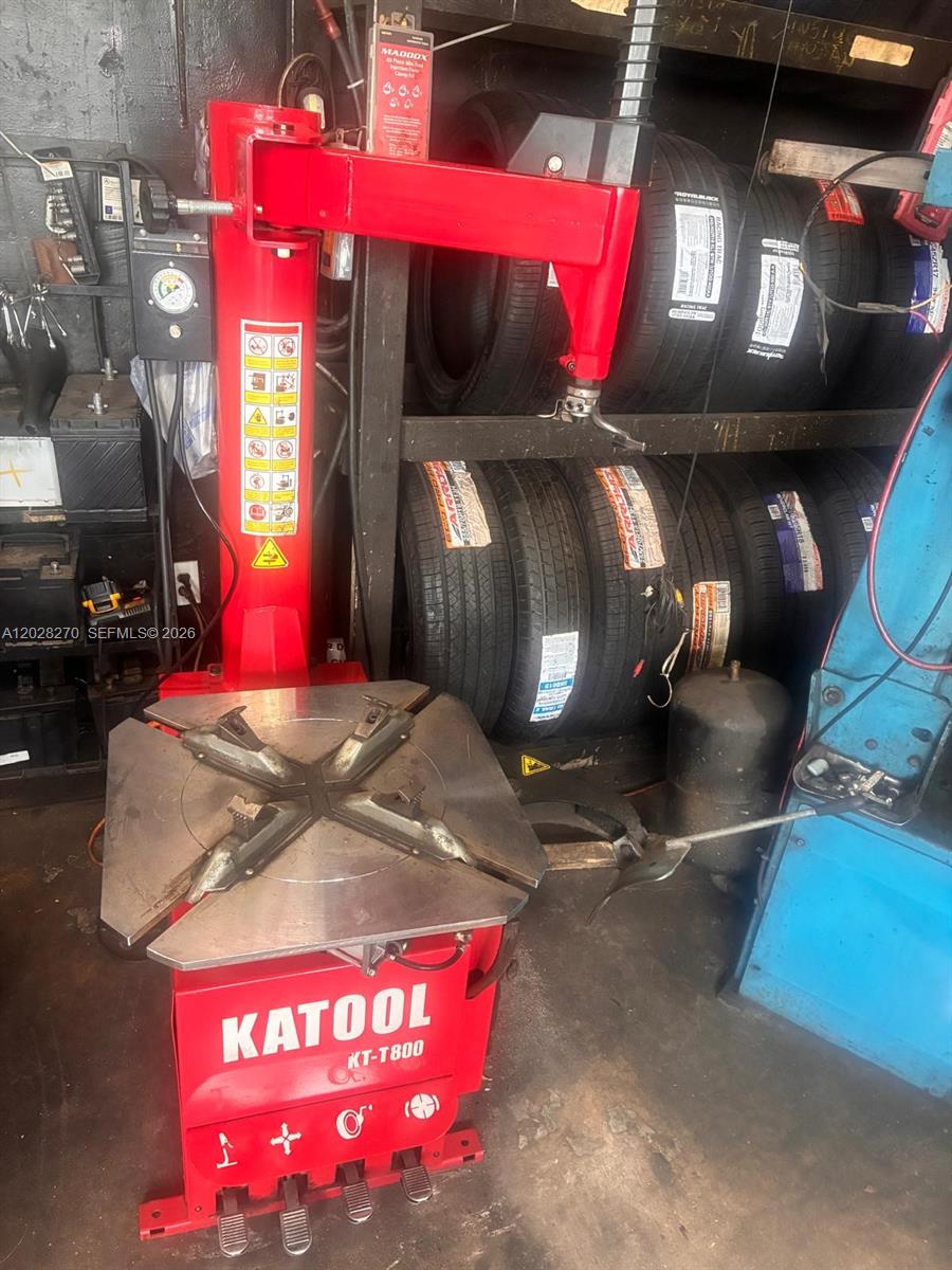 Complete Tire Sales and Service Equipment Package