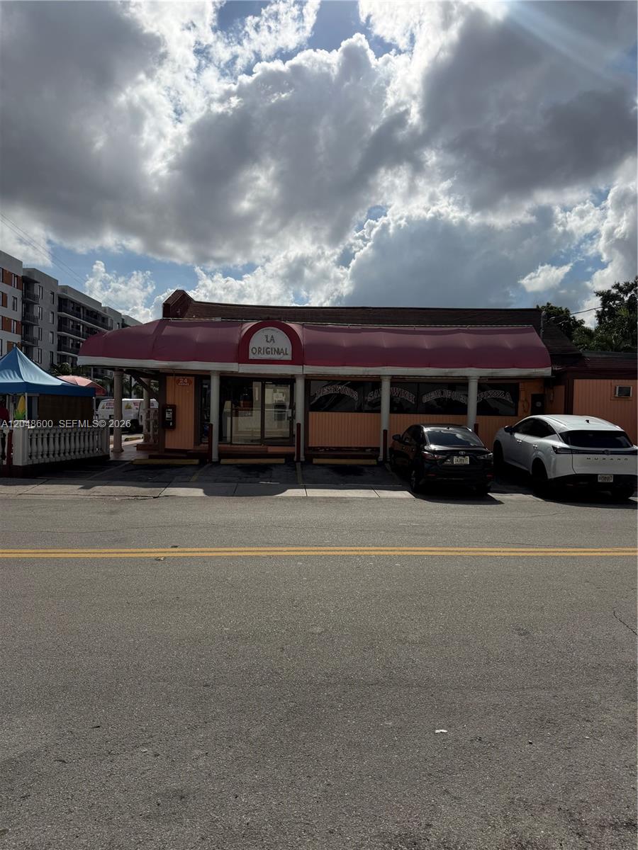 Profitable Pizzeria with Prime High Traffic Location