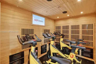 Premier Infrared Fitness Studio with Recurring Membership Revenue