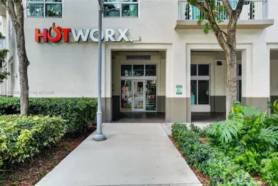 Premier Infrared Fitness Studio with Recurring Membership Revenue