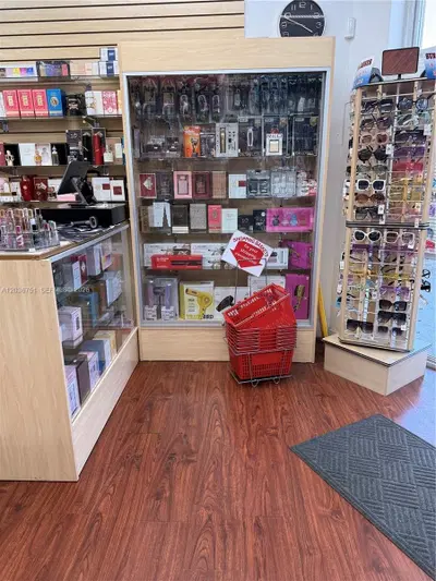 Complete Beauty Supply Retail Setup with Online Sales Platform