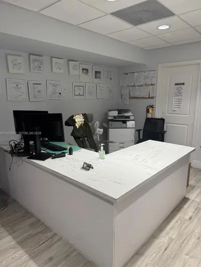 Thriving Healthcare Clinic with Diverse Service Offerings