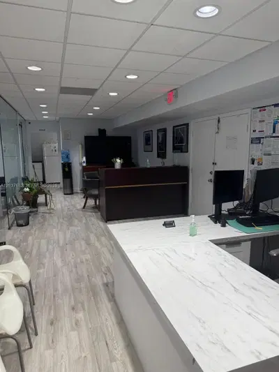 Thriving Healthcare Clinic with Diverse Service Offerings