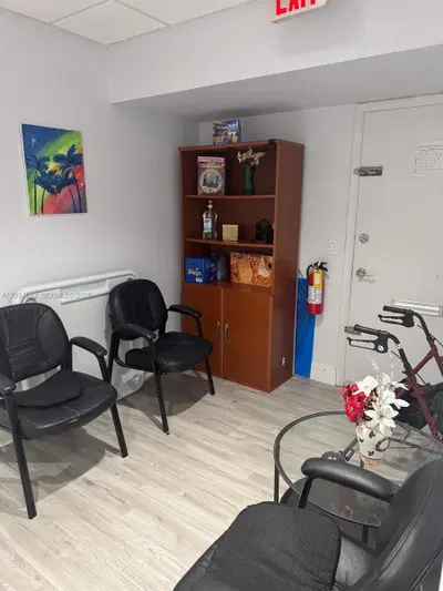 Thriving Healthcare Clinic with Diverse Service Offerings