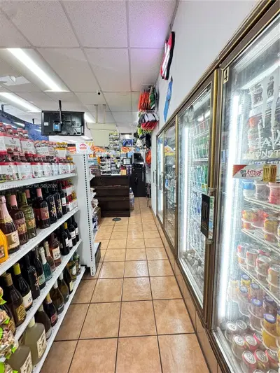 Complete Convenience Store and Gas Station Assets with Full Kitchen
