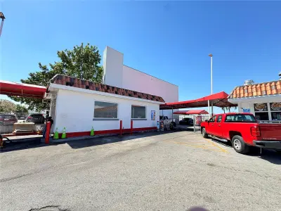Complete Convenience Store and Gas Station Assets with Full Kitchen