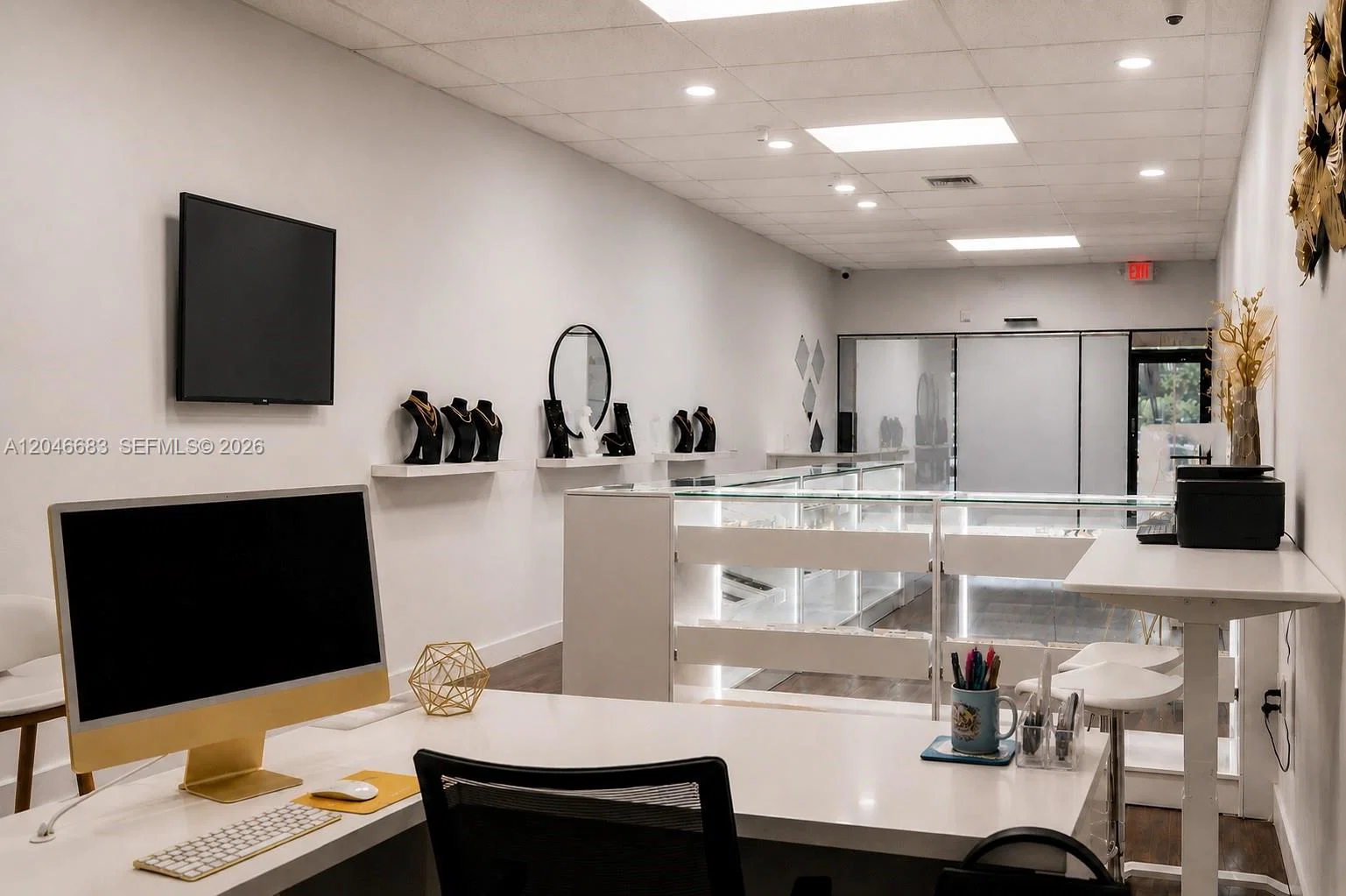 Turnkey Jewelry Store with High Security Infrastructure