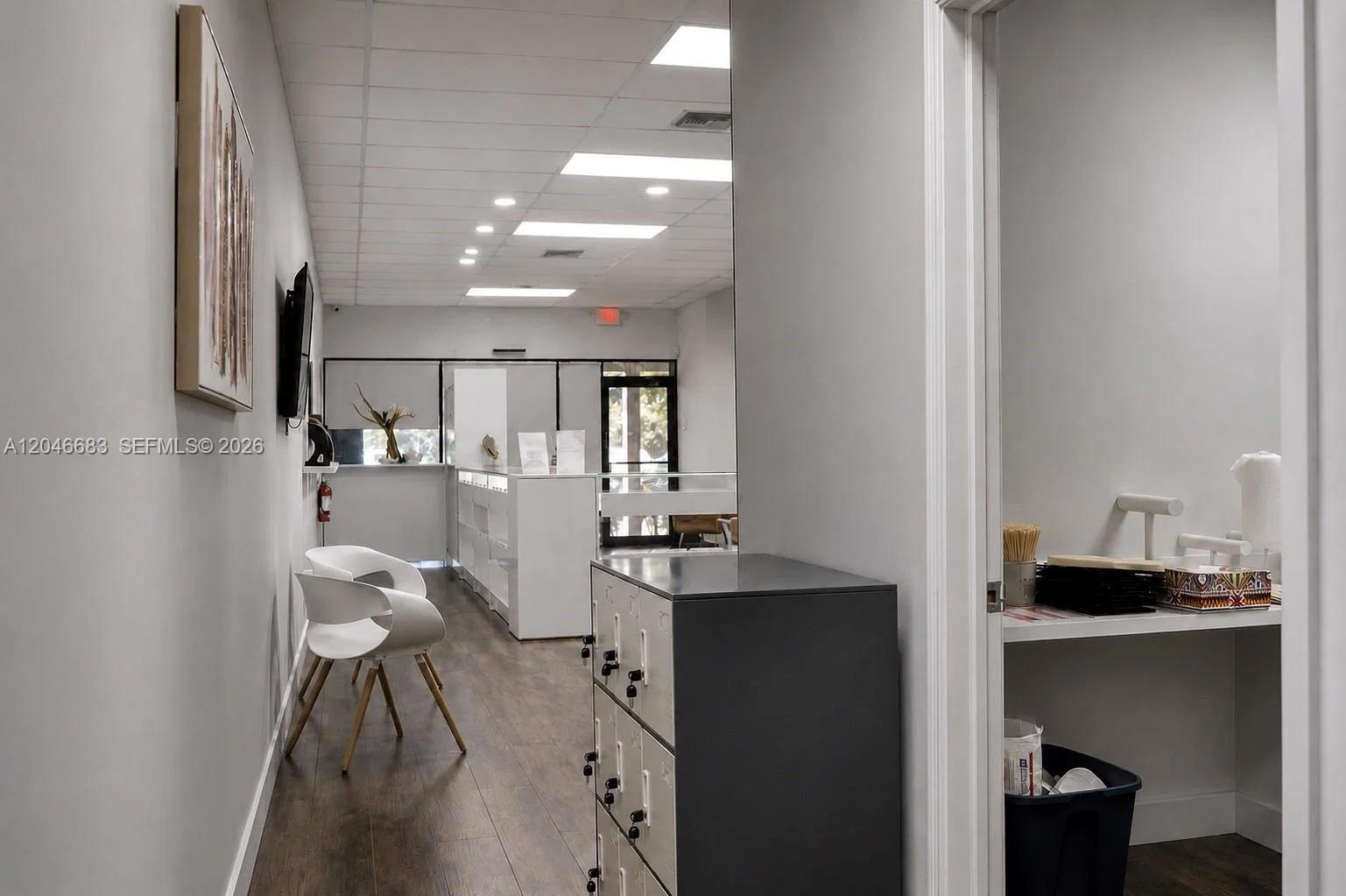 Turnkey Jewelry Store with High Security Infrastructure