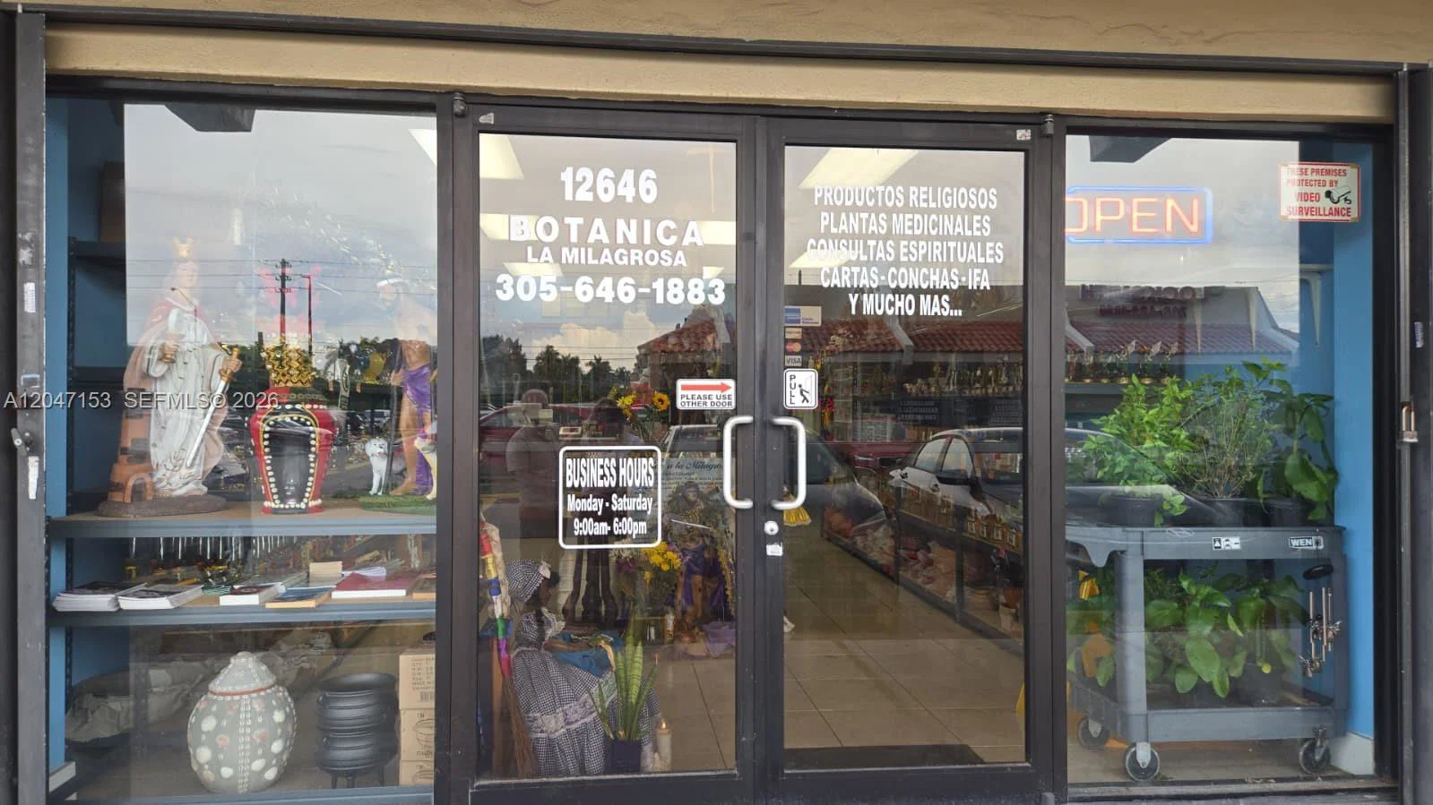 Established Botanica Shop with Loyal Customer Base