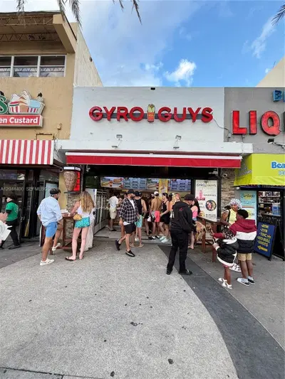 Growing Restaurant with Prime South Florida Location