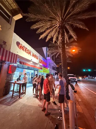 Growing Restaurant with Prime South Florida Location