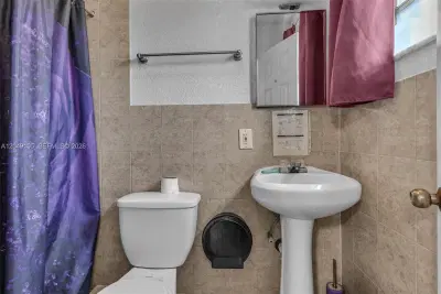 Turnkey Assisted Living Facility with 5 Long Term Care Patients