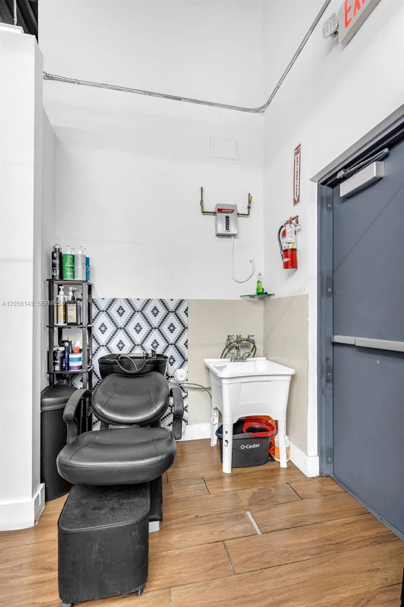 Complete Beauty Suites Assets with Valuable Inventory