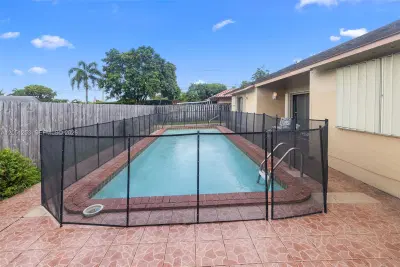Established Assisted Living Facility with 6 Bed Capacity