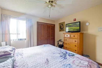 Established Assisted Living Facility with 6 Bed Capacity