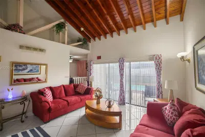 Established Assisted Living Facility with 6 Bed Capacity