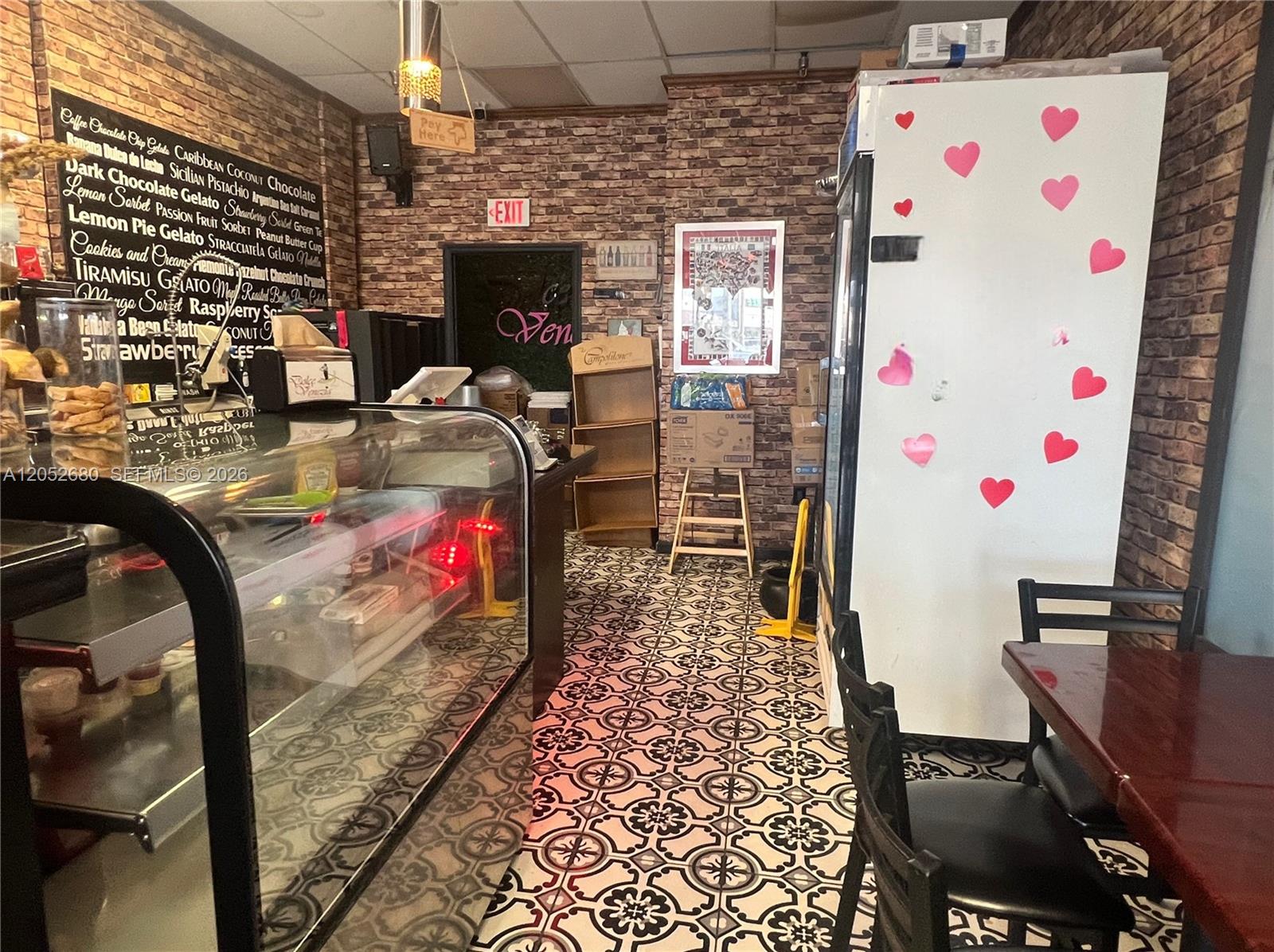 Profitable Gelato Shop with Dedicated Customer Base