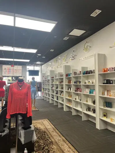 Turnkey Arabian Perfume Boutique with Luxury Oud Selection