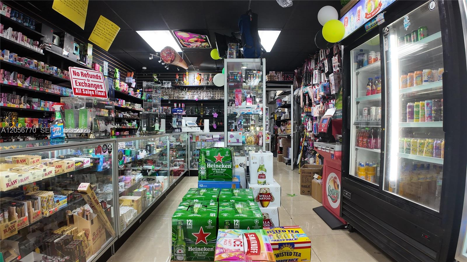 High Volume Specialty Retailer with Loyal Repeat Clientele