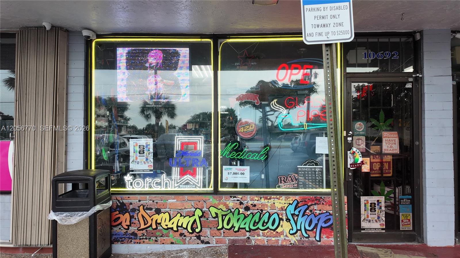 High Volume Specialty Retailer with Loyal Repeat Clientele