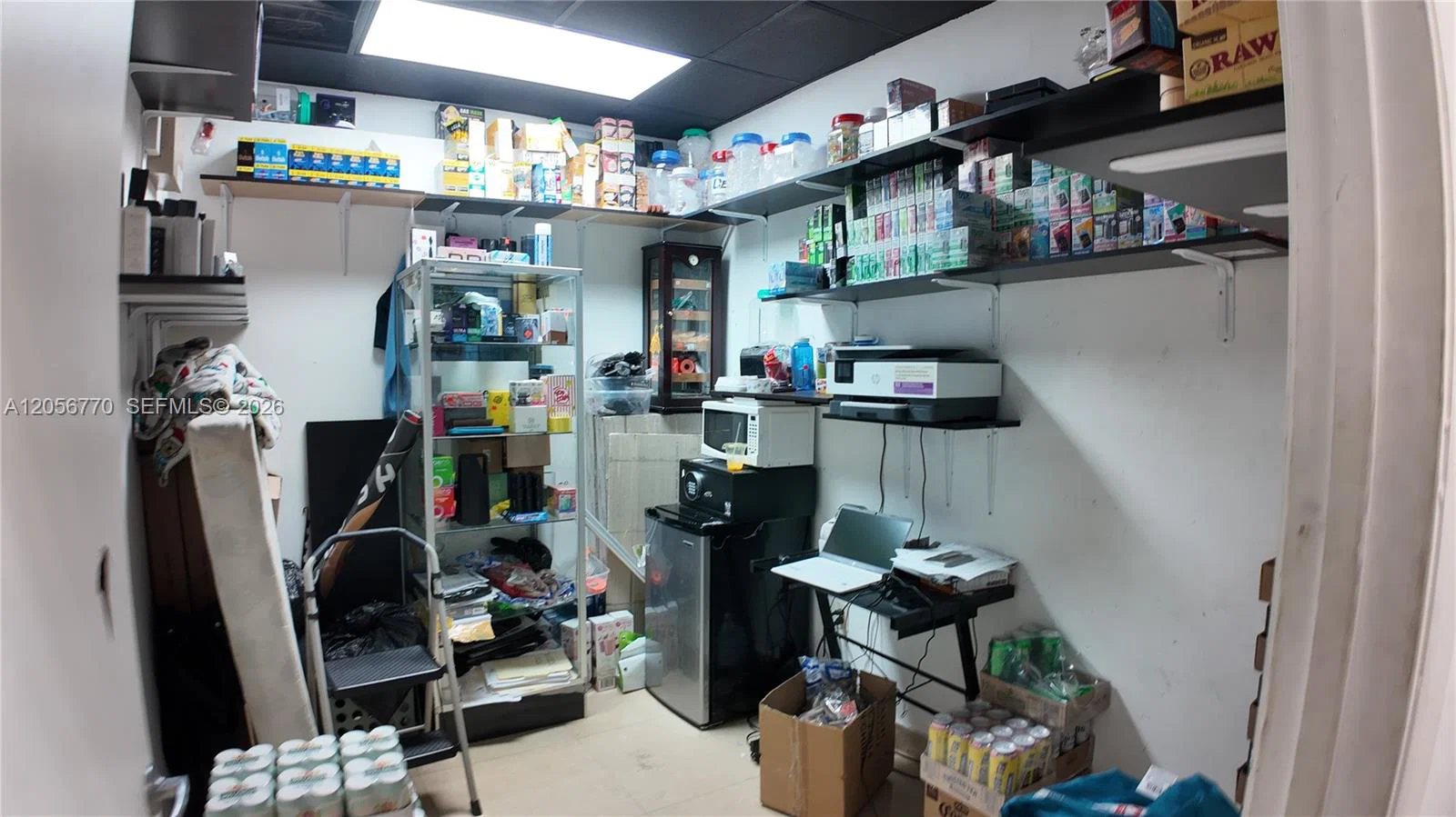 High Volume Specialty Retailer with Loyal Repeat Clientele