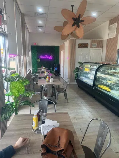 Established Cuban Bakery with Loyal Customer Base