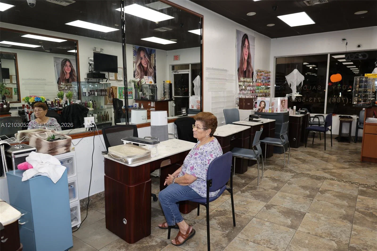 Complete Hair and Nail Salon Assets in High Traffic Location