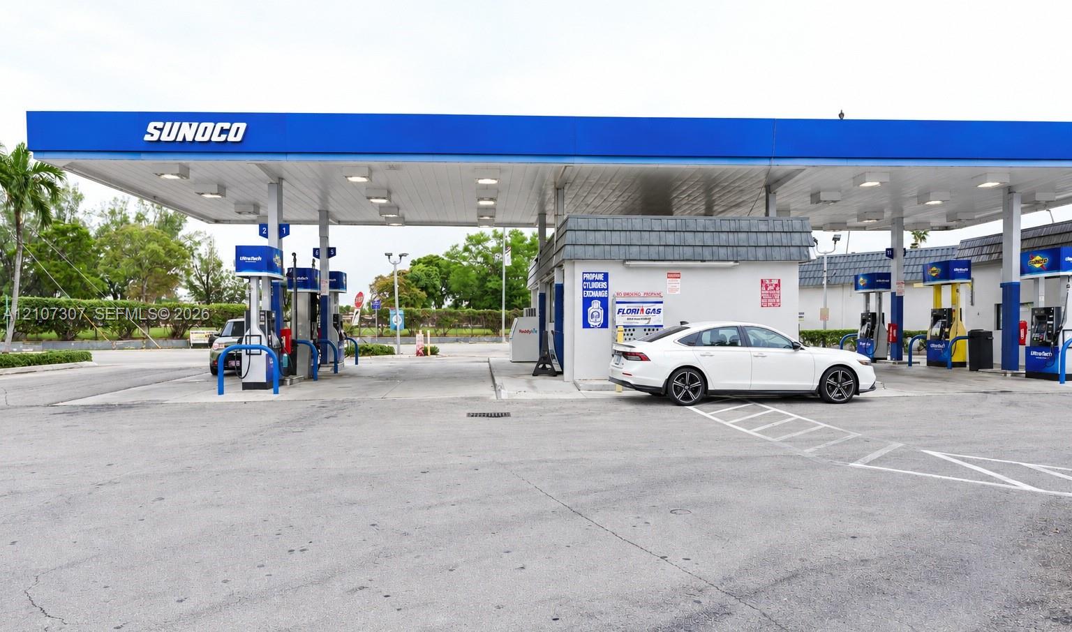 Complete Service Station Assets with Car Wash Infrastructure