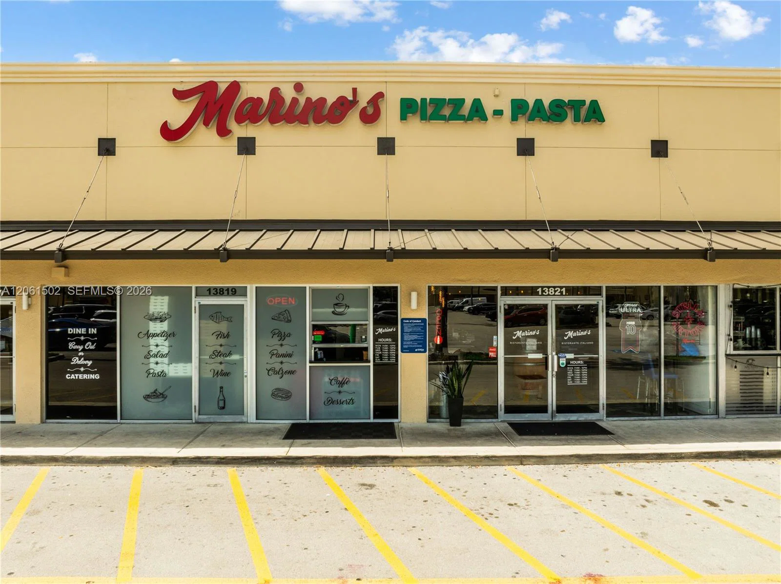 Established Pizzeria with Full Liquor License