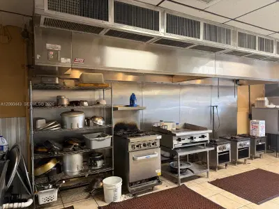 Turnkey Takeout and Catering Business with Growth Potential